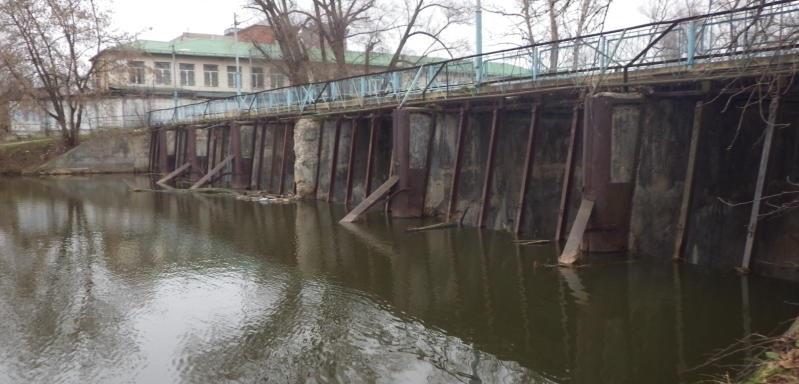 Завершена реконструкция плотины на реке Десне