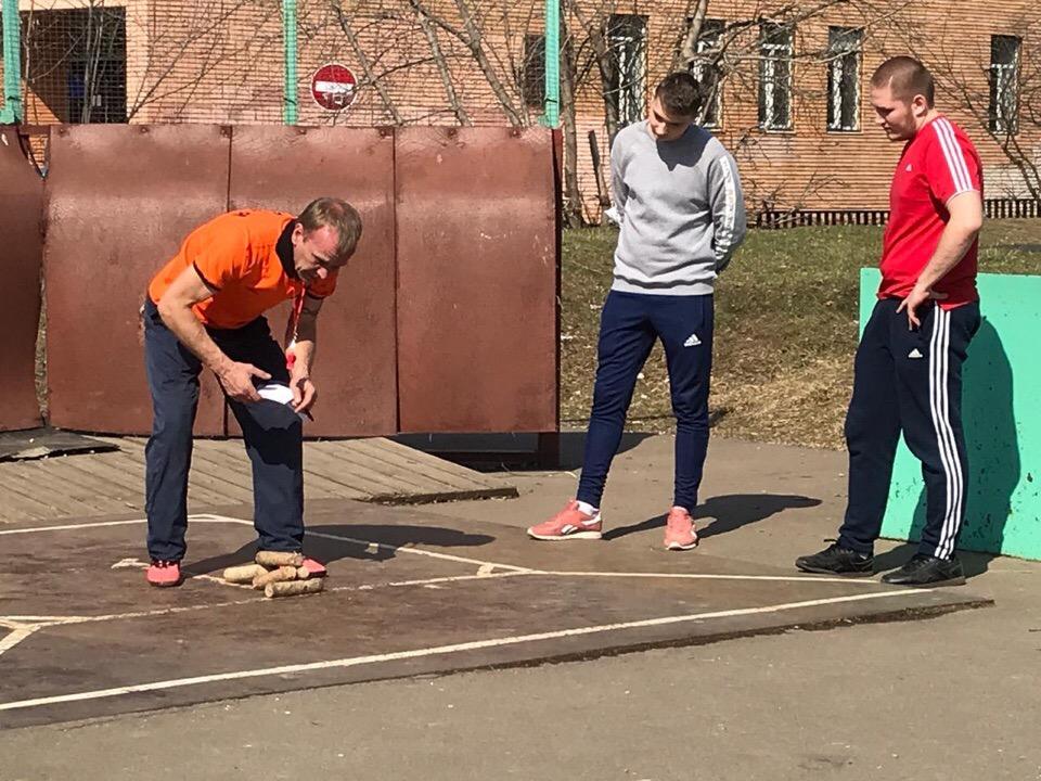 Подольские студенты сыграли в городки на городском турнире