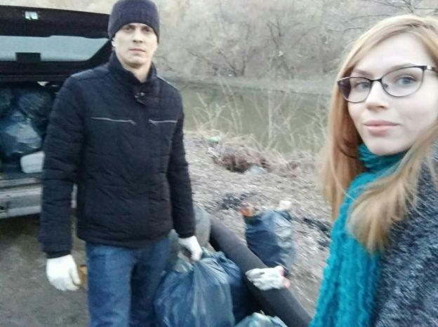 Семейная пара из Подольска спасает Пахру от мусора