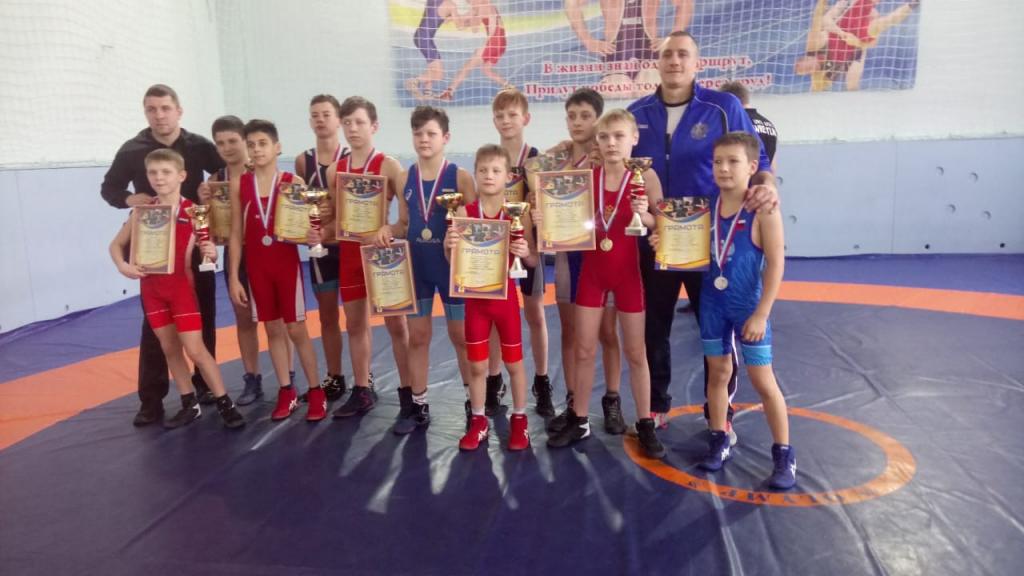 Подольские спортсмены получили медали на турнире по греко-римской борьбе