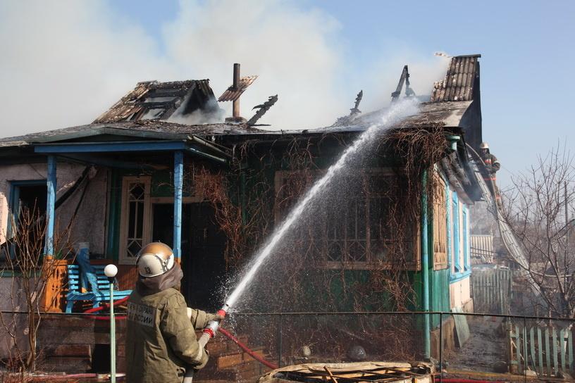 Возгорание частного дома в поселоке Александровка