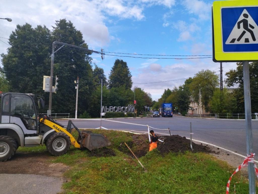 Восстановительные работы на дороге в мкрн. Львовский