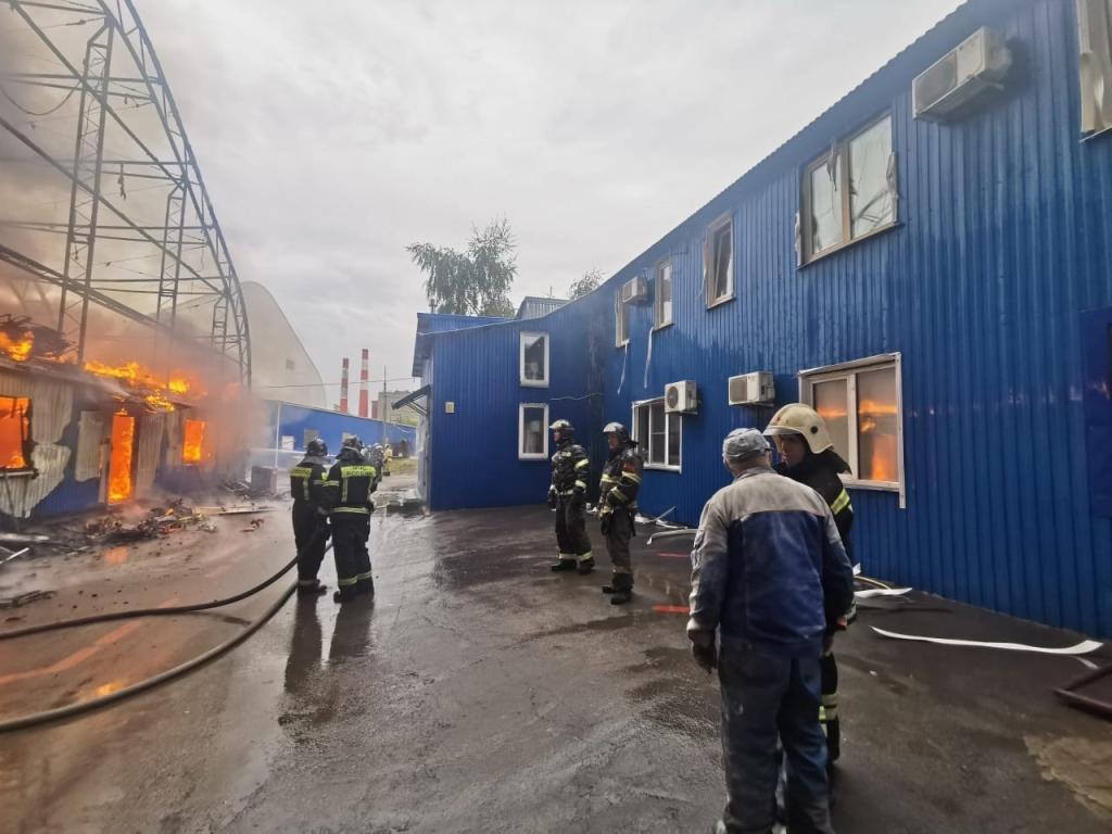 Ликвидация пожара в нежилом здании