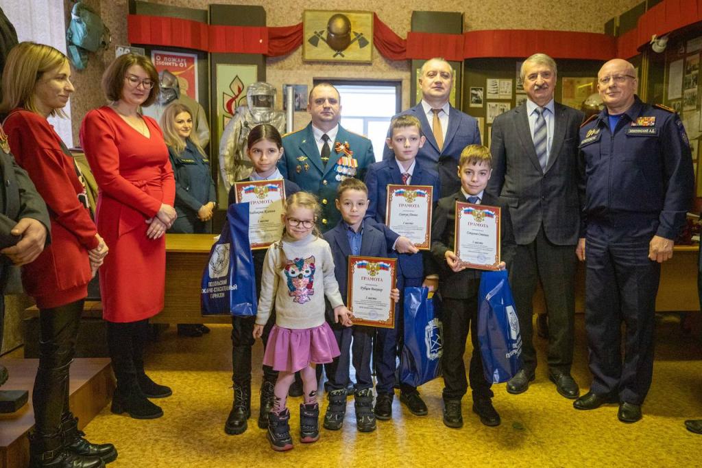 Наградили лучших сотрудников Подольского пожарно-спасательного гарнизона
