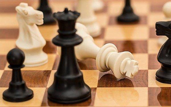 Юный шахматист обыгрывает в онлайн‑турнирах взрослых мастеров со всего мира