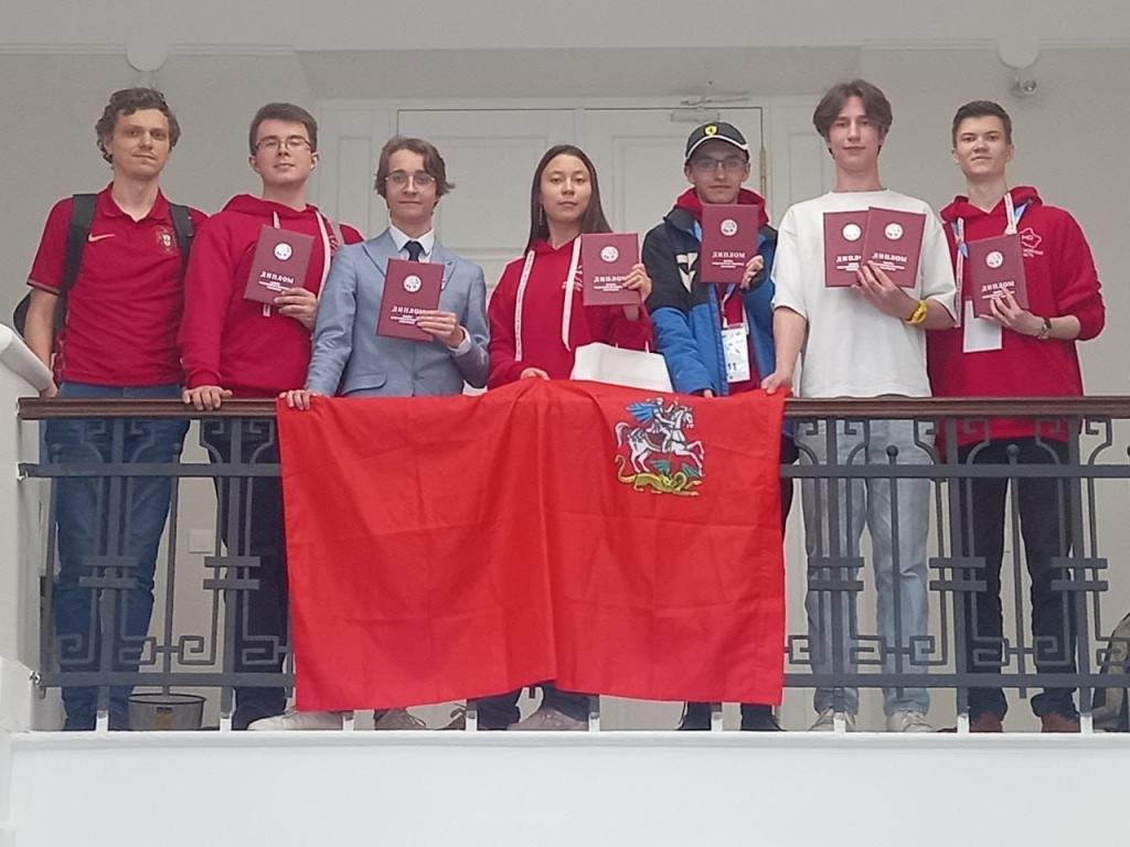 Подольские ученики получили 12 дипломов в рамках Всероссийской олимпиады школьников