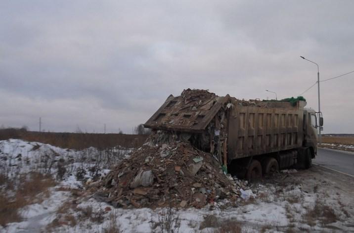 Пресекли попытку сброса строительного мусора в Подольске